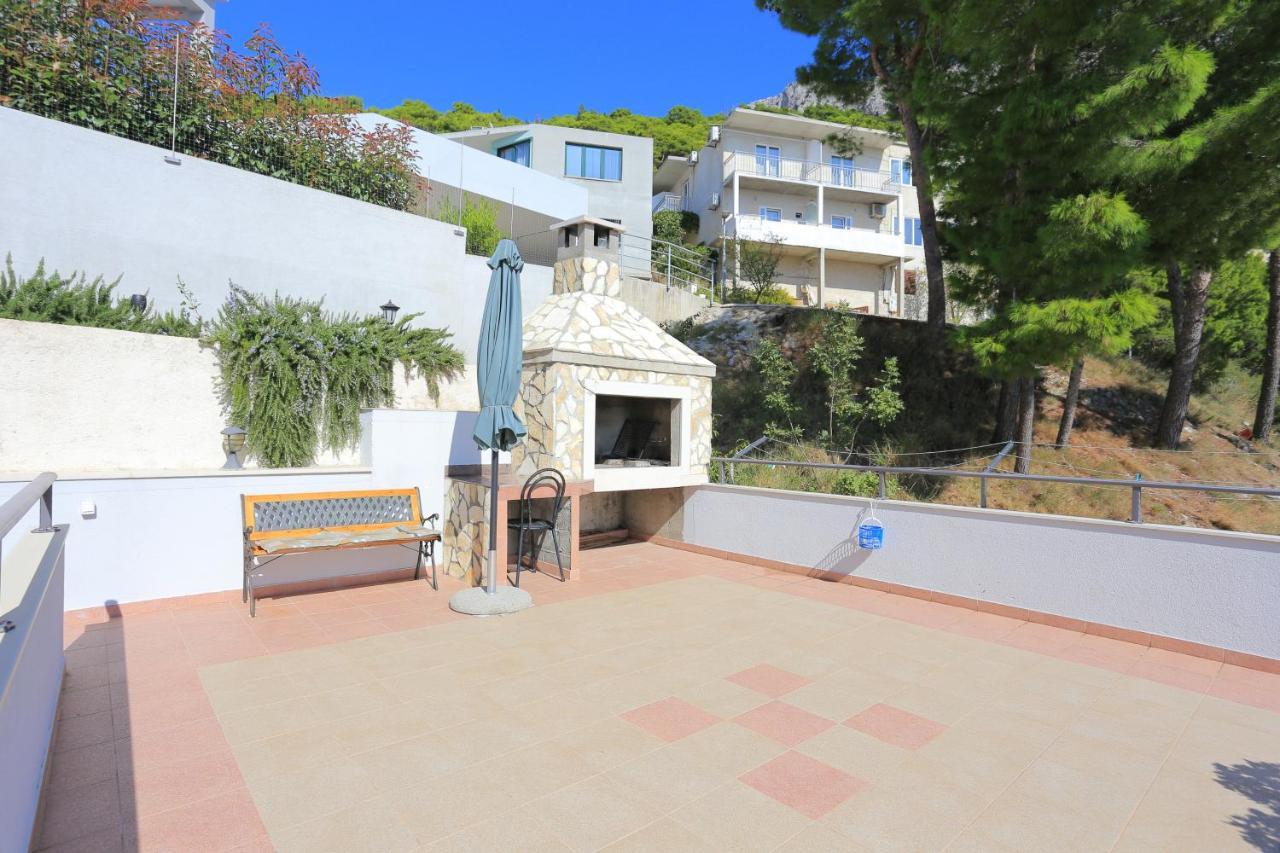 Apartments By The Sea Brela, Makarska - 6688 מראה חיצוני תמונה
