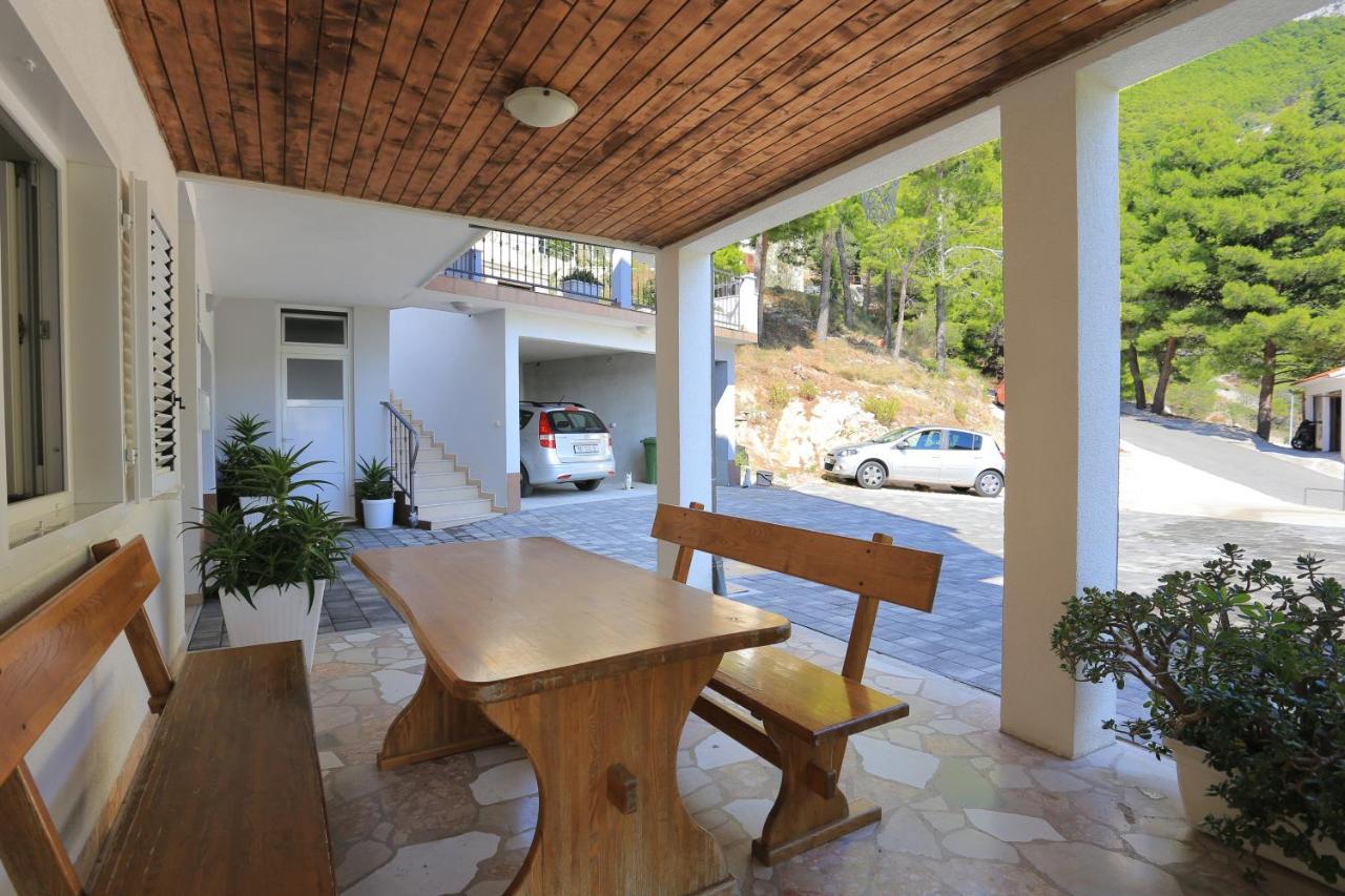 Apartments By The Sea Brela, Makarska - 6688 מראה חיצוני תמונה