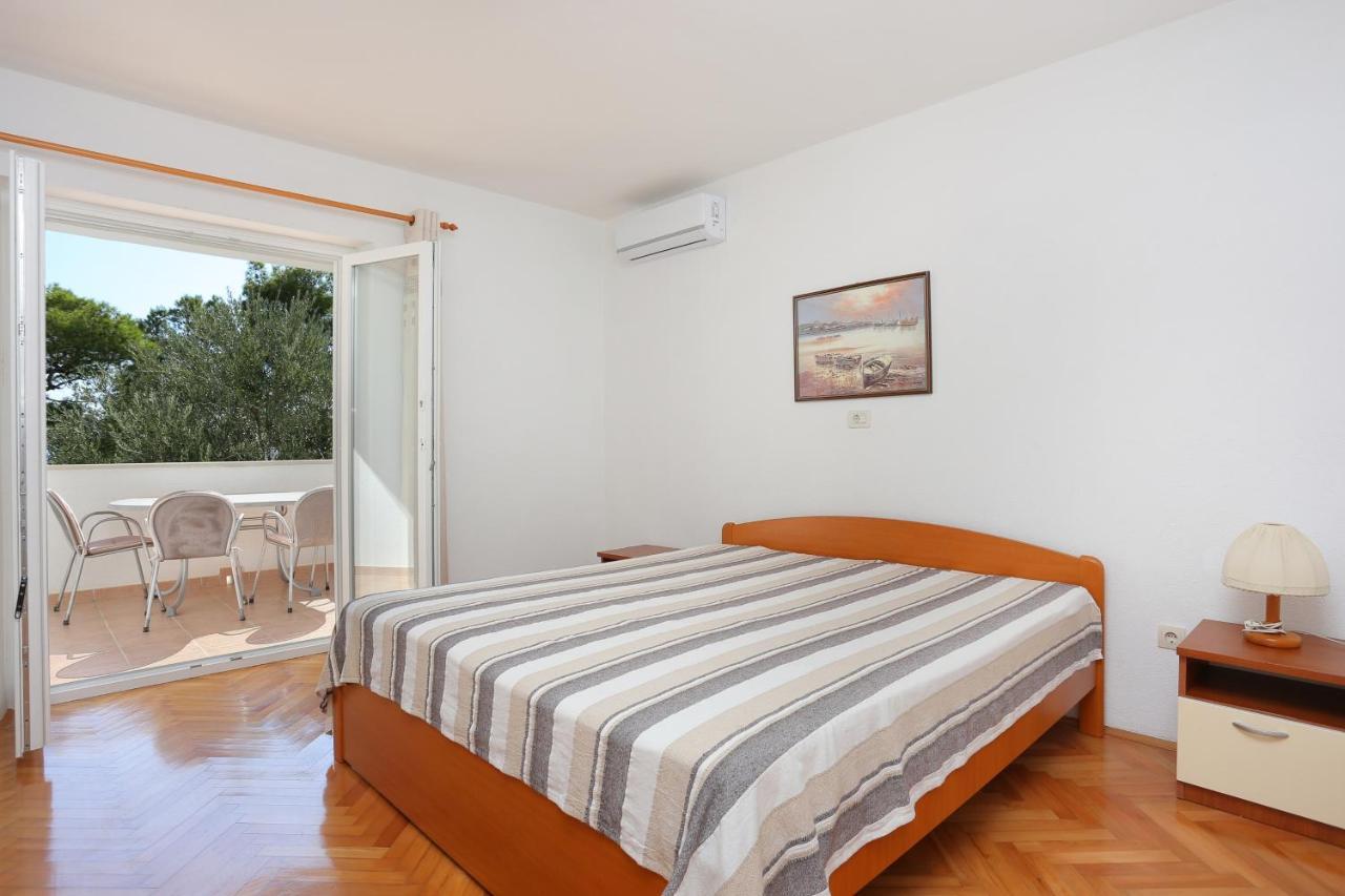 Apartments By The Sea Brela, Makarska - 6688 מראה חיצוני תמונה