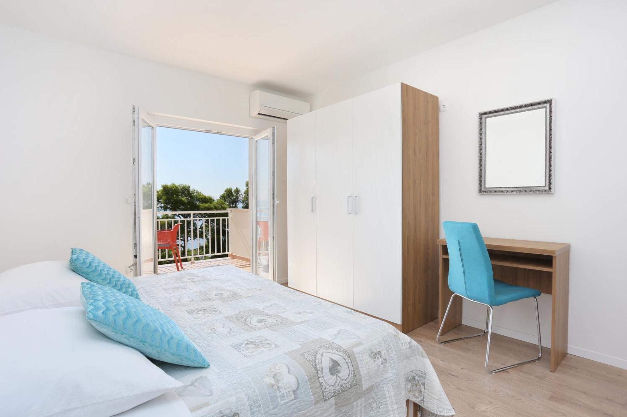 Apartments By The Sea Brela, Makarska - 6688 חדר תמונה